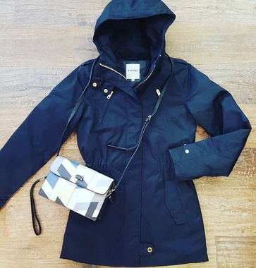 The perfect parka #Elvine retro clutch-bag #Paulsboutiquelondon